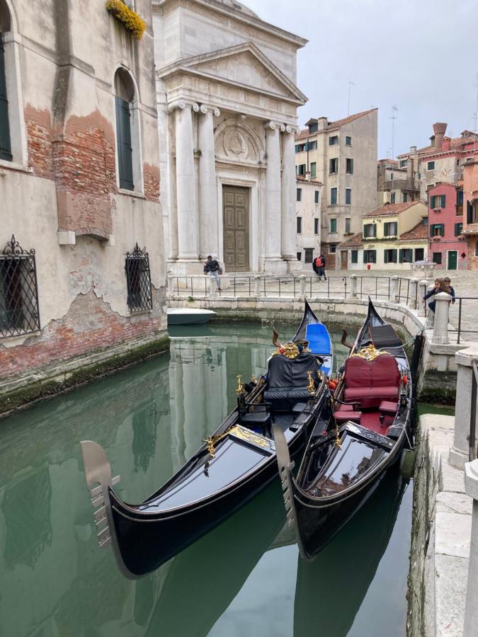Venezia ,ghetto,biennale, Campo Maddalena Venecia