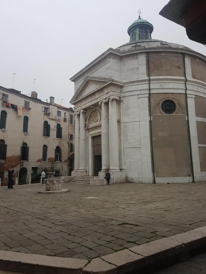 Venezia ,ghetto,biennale, Campo Maddalena * Venecia