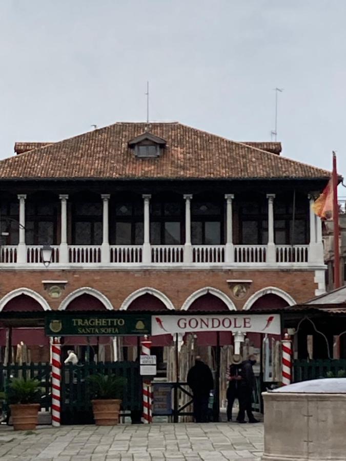 Venezia ,ghetto,biennale, Campo Maddalena